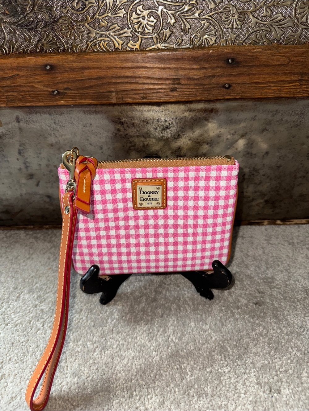 NWOT Dooney & Bourke Pink Gingham Wristlet with Leather Strap
